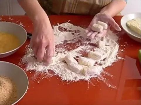 Croqueteros y otros utensilios para hacer croquetas como un chef