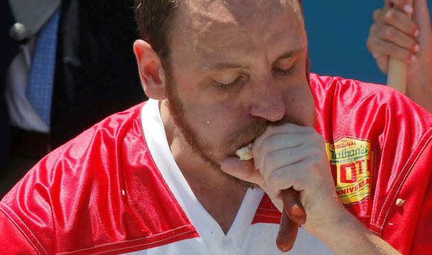 record comer croquetas record comer croquetas