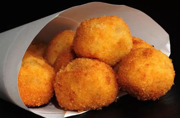 croquetas en conos