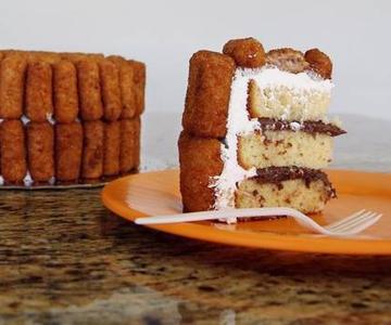 Tarta de croquetas: ¿la fiebre ‘croquetera’ ha llegado demasiado lejos? Tarta de croquetas: ¿la fiebre ‘croquetera’ ha llegado demasiado lejos?