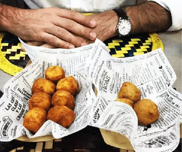 Tipos de Clientes Croqueteros en un Restaurante